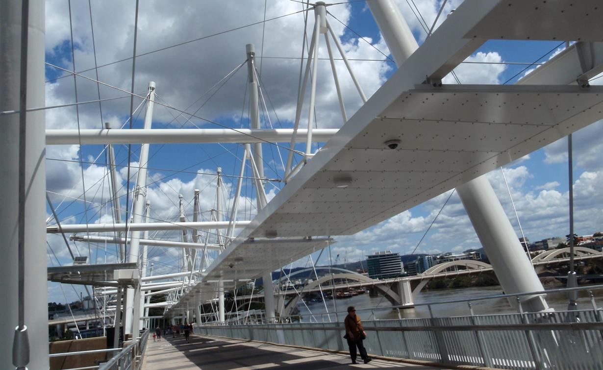 澳大利亚昆士兰州布里斯班市布里斯班河库利尔帕桥（Kurilpa Bridge）