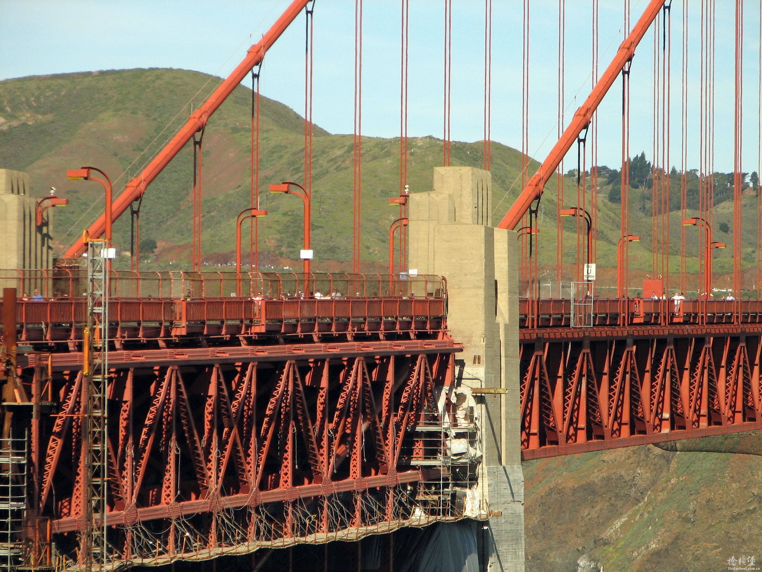 396697818_313d271fb7goldengatebridgedeck_o.jpg