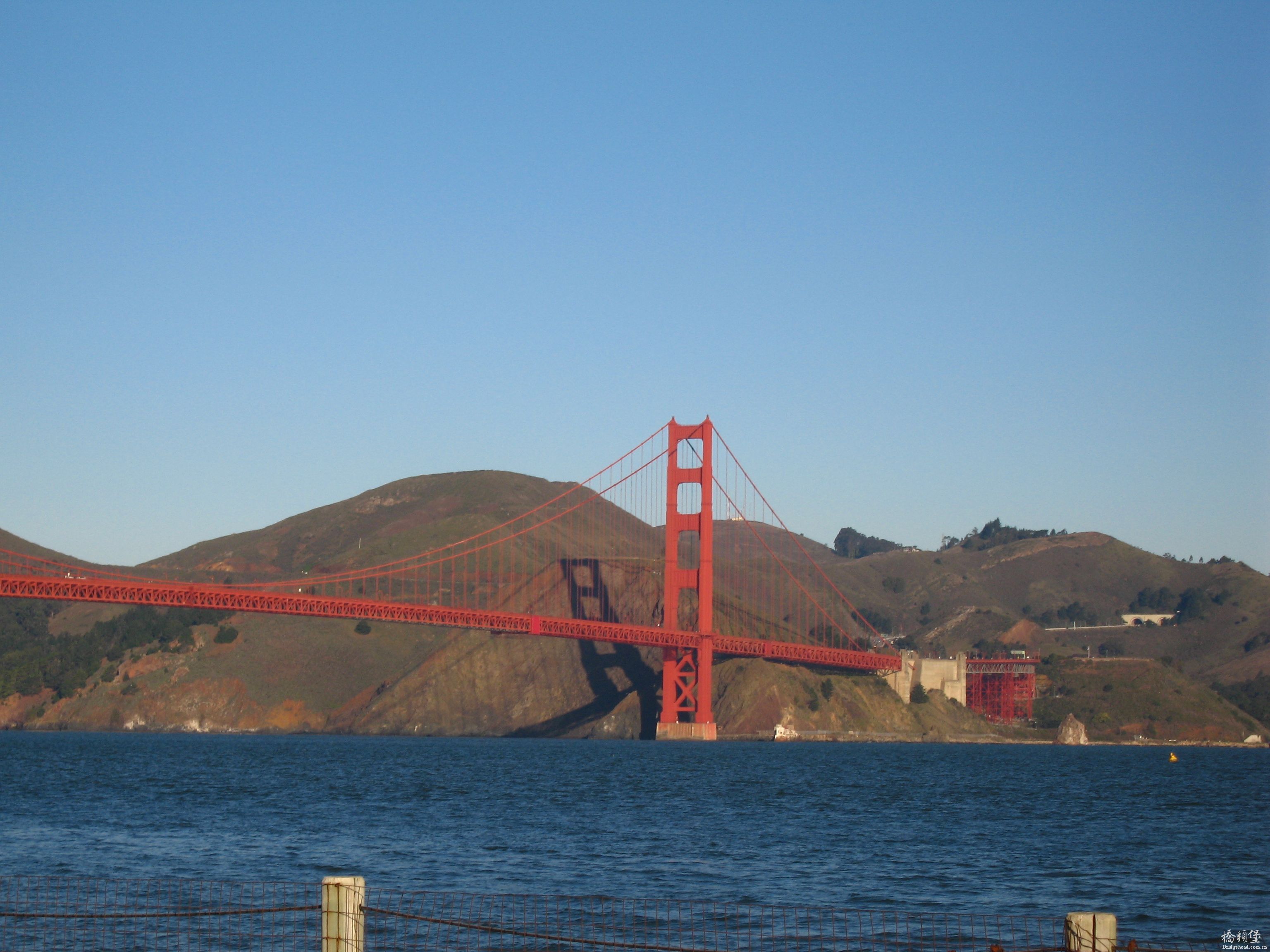 402631138_4c014b887bgoldengatebridge_o.jpg