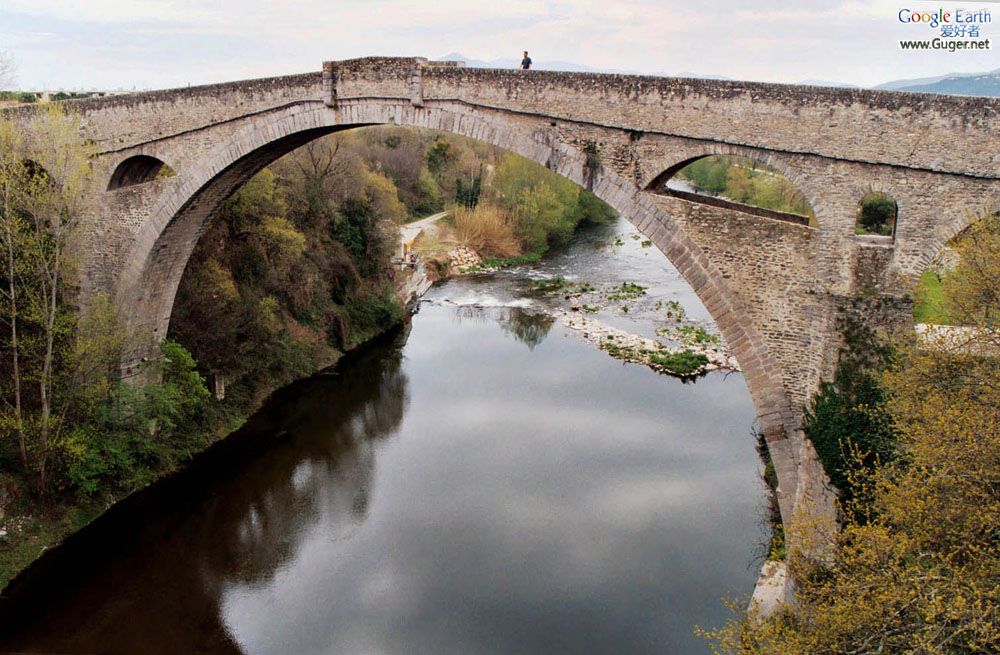 Pont du Diable 法国.jpg