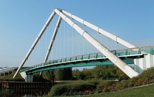 Footbridge across the Aisne at Soissons1.jpg