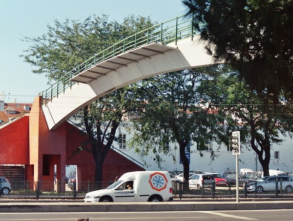 Belem Footbridge, Lisbon.jpg