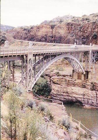 Salt River Canyon Bridge (Old Apache Bridge).jpg