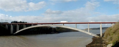 12、法国Chateaubriand桥，主跨261m，建成于1991年