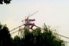 武汉鹦鹉洲长江大桥缆载吊机架梁施工照片
