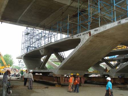 The second Vivekananda Bridge.jpg