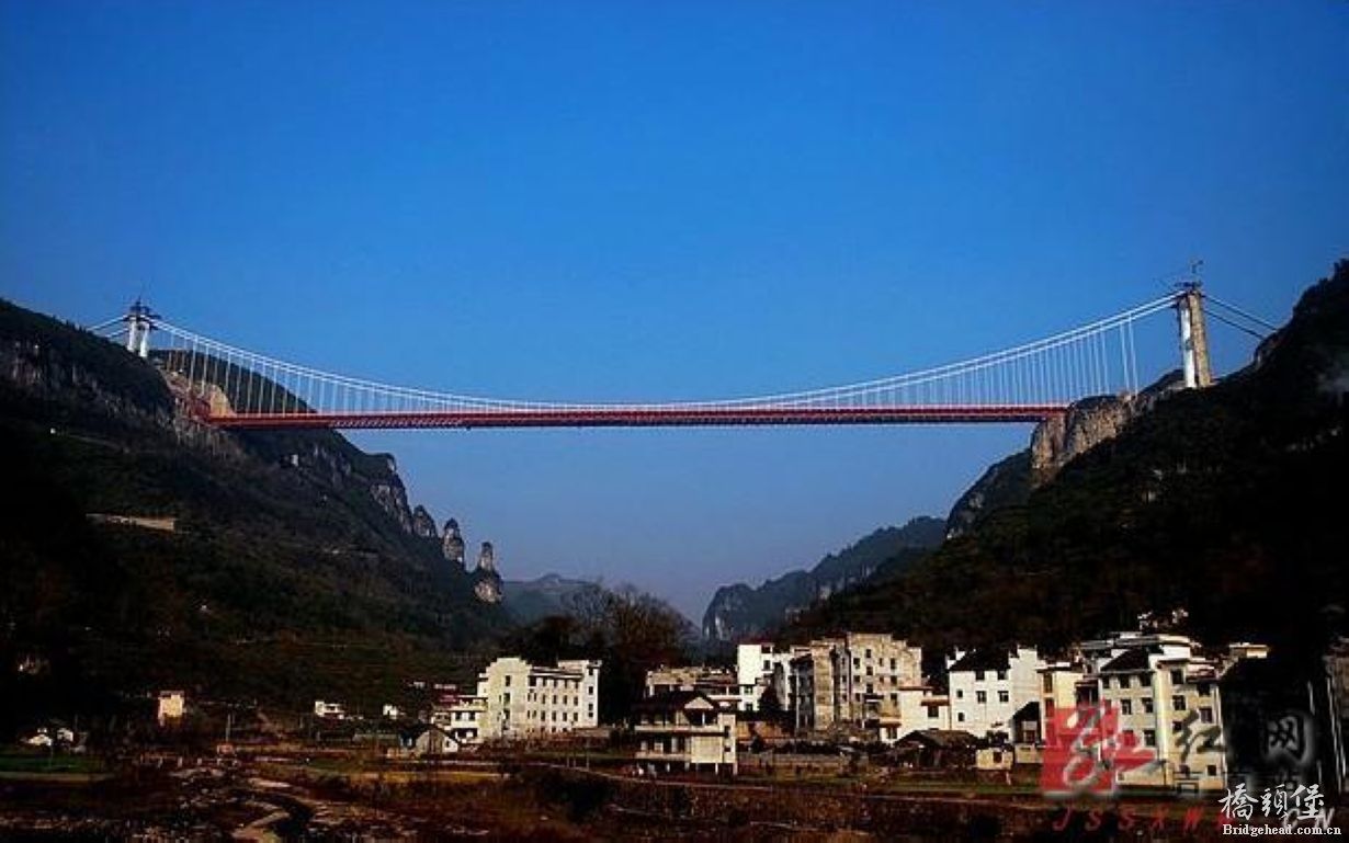 湖南湘西吉首吉茶高速公路矮寨大桥