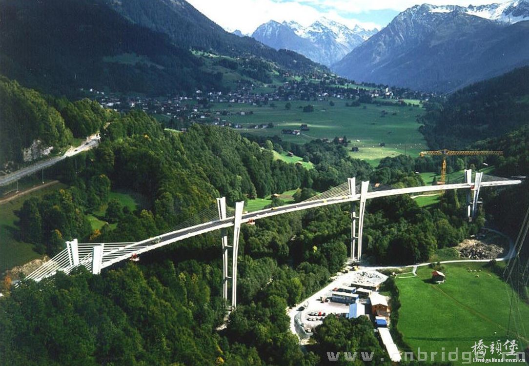 7瑞士—桑尼伯格大桥(1) Sunniberg Bridge.jpg