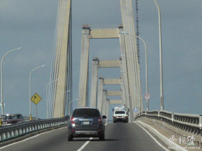 马拉开波湖大桥 (7).jpg