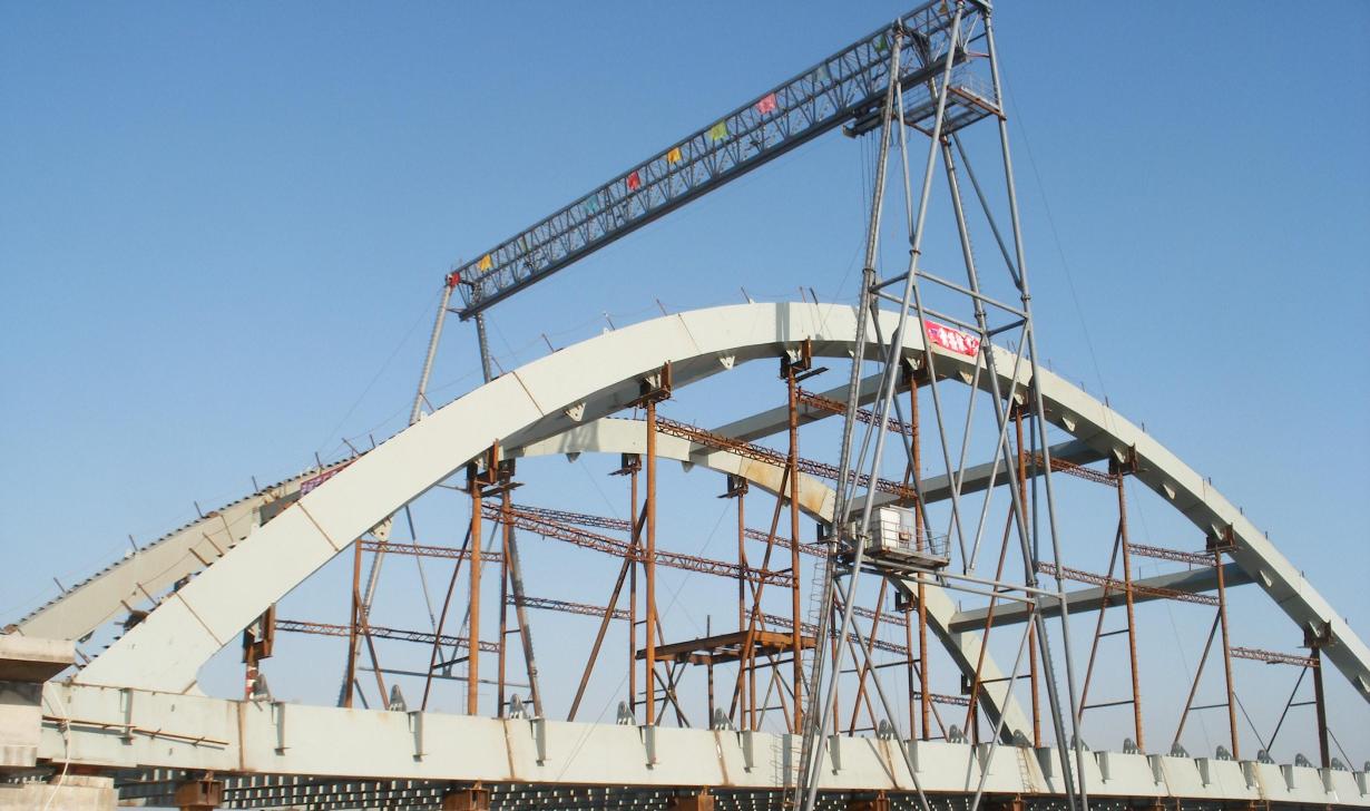 星海湖大桥，武桥重工桥机公司生产制造并负责安装。