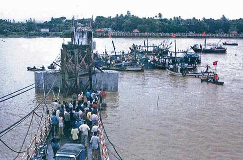 印度达曼西部沿海区域一座大桥.jpg