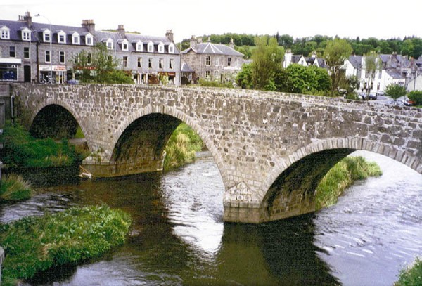 Old Ythan Bridge.jpg